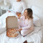 探索金银花露的小说代表作及其文化意义 qqpj1j